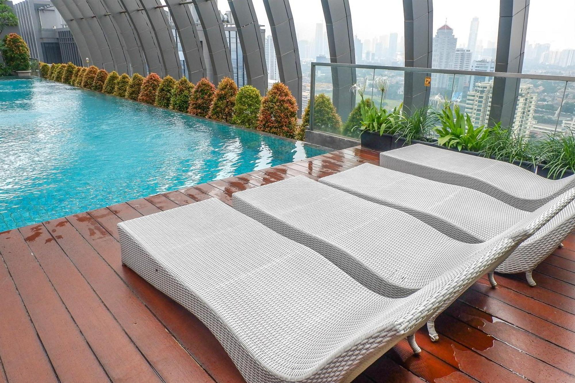 1br L'avenue Pancoran By Travelio Appartement